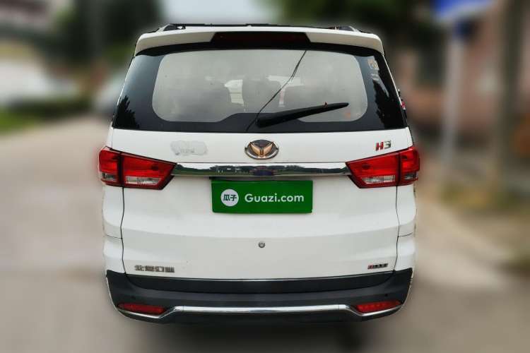 Used HYOSOW H3 2015 1.5L manual luxury version