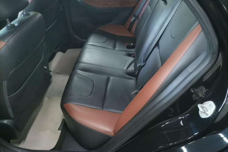 Used BYD G5 2014 1.5TI Manual Luxury Edition
