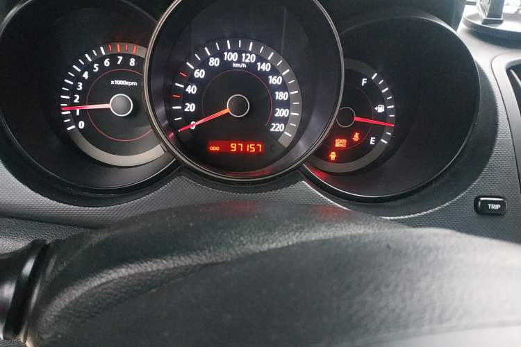 Used Kia Forte 2011 1.6L MT GL
