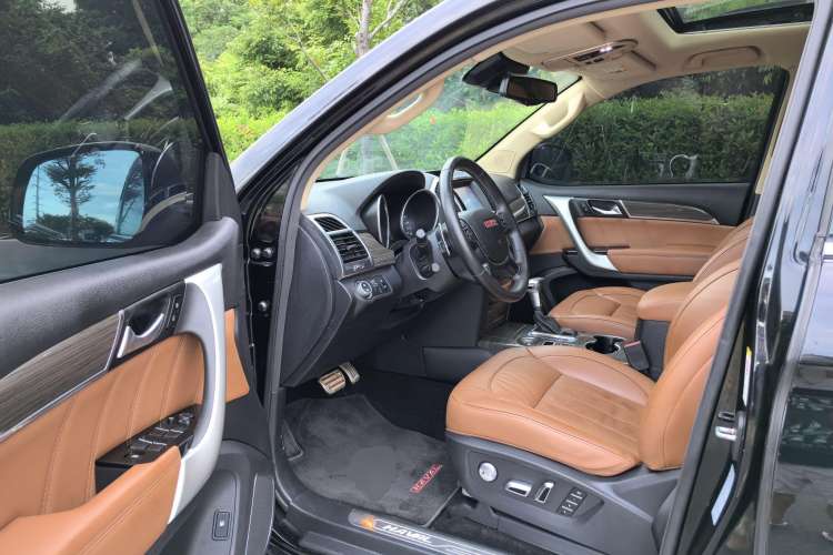 Used Haval H9 2015 2.0T Four-Wheel Drive Luxury 7-Seater
