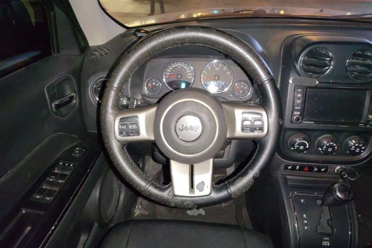 Used Jeep Patriot 2013 2.4 Luxury Navigation Edition
