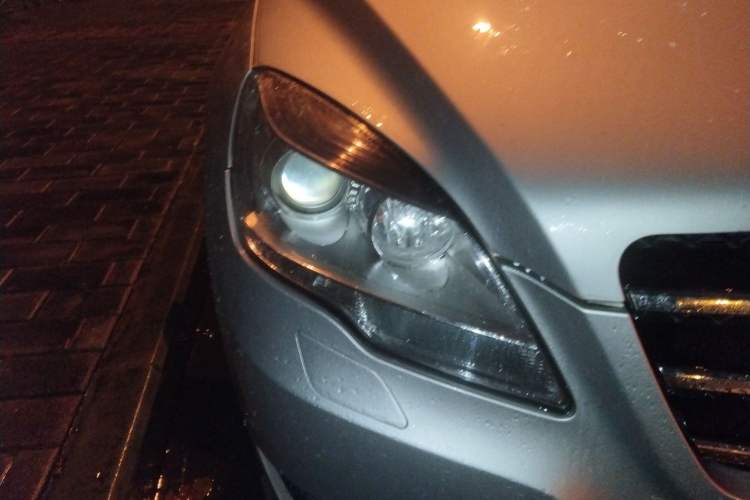 Used Mercedes-Benz R-Class 2010 R 350 L 4MATIC
