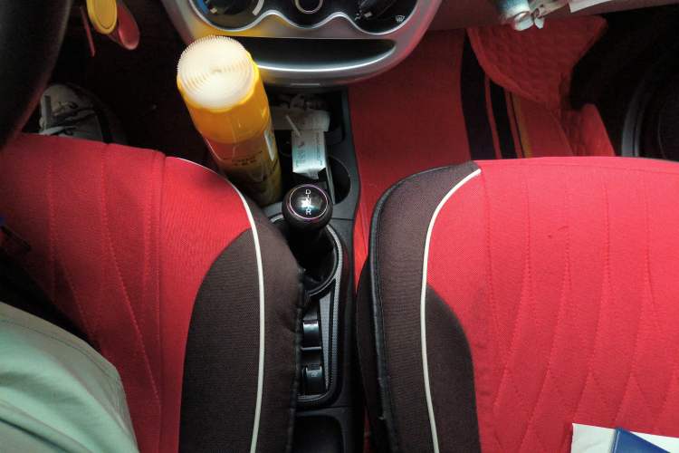 Used JMEV E200L 2016 E200 Standard Model
