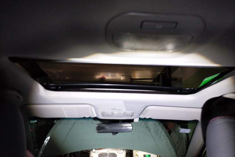 Used JAC Refine S3 2017 1.6L Manual Luxury Smart Model Headliner