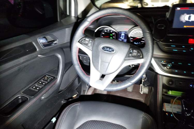 Used JAC Refine S3 2017 1.6L Manual Luxury Smart Model Steering Wheel