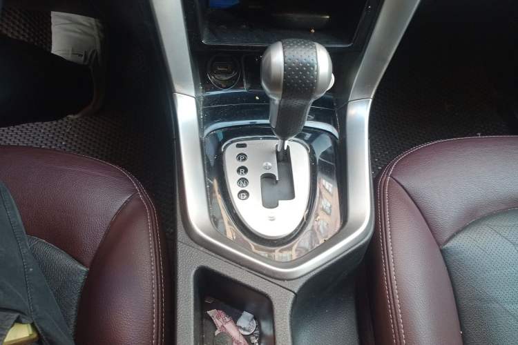 Used Venucia T70X 2016 2.0L CVT SmartFun Sport Edition