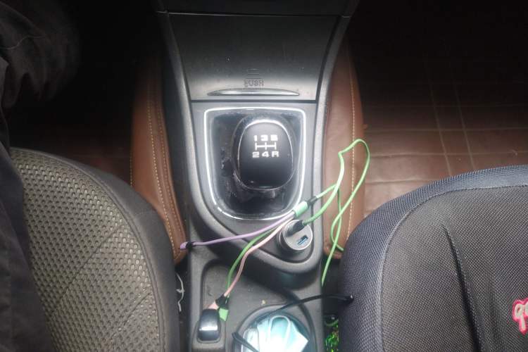 Used Dongfeng Aeolus H30 2013 CROSS 1.5L Manual Luxury Model