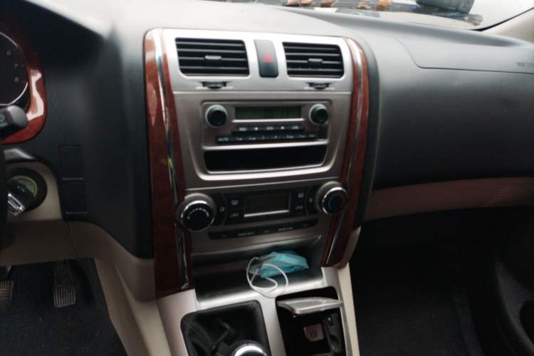 Used Jinbei Grace 2016 2.0L Classic Edition Luxury Long-Wheelbase 9-Seater