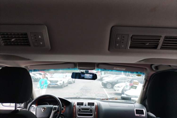 Used Jinbei Grace 2016 2.0L Classic Edition Luxury Long-Wheelbase 9-Seater