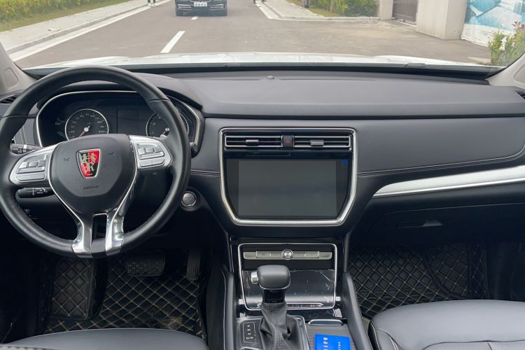 Used Roewe RX8 2019 30T Two-Wheel Drive Supreme Flagship Edition
