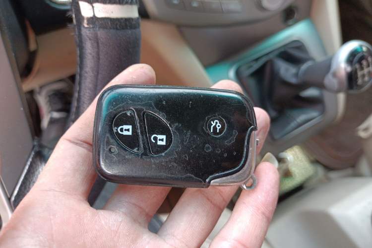 Used BYD S6 2011 2.0L Manual Luxury Version