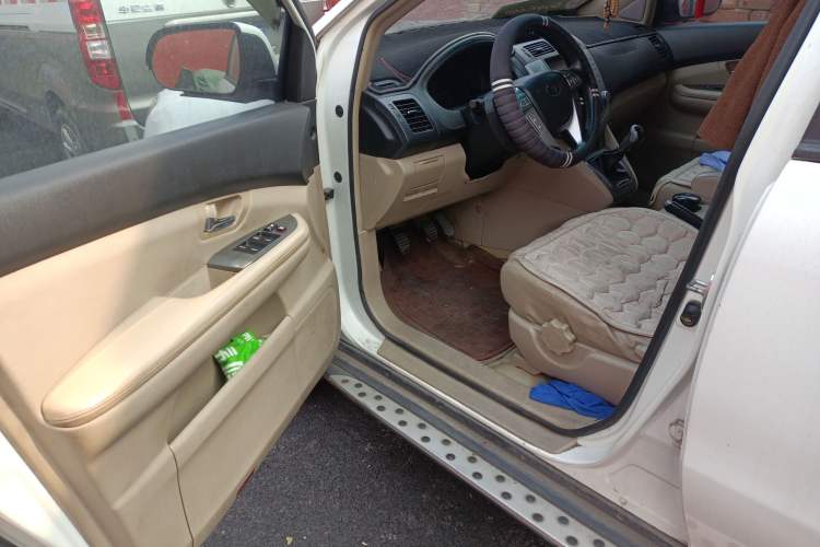 Used BYD S6 2011 2.0L Manual Luxury Version