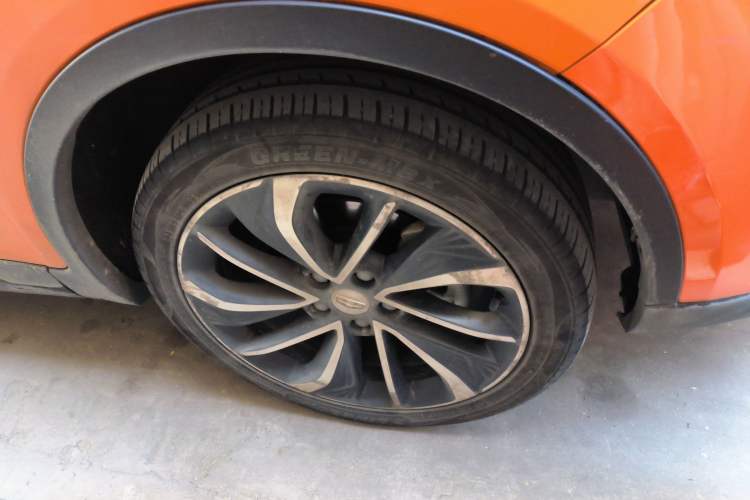 Used Geely Auto Emgrand GSe 2020 500 LingShang Model Right Front Wheel Hub