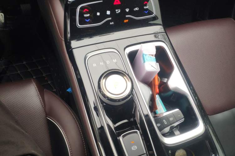 Used SOL QX 2021 300T DCT Deluxe Smart Connectivity Version
