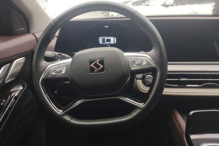 Used SOL QX 2021 300T DCT Deluxe Smart Connectivity Version
