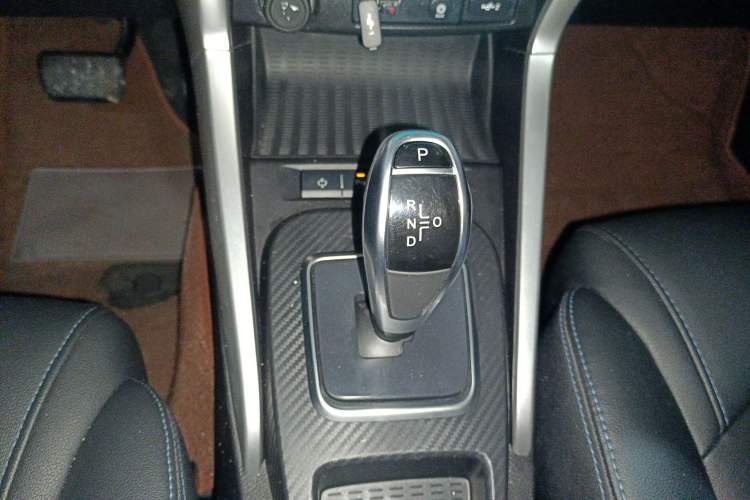 Used BYD Yuan New Energy 2018 EV360 Smart Connect Cool Edition Audio And AC Panel