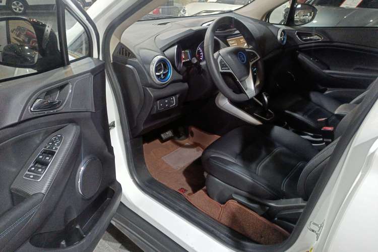 Used BYD Yuan New Energy 2018 EV360 Smart Connect Cool Edition Driver Seat