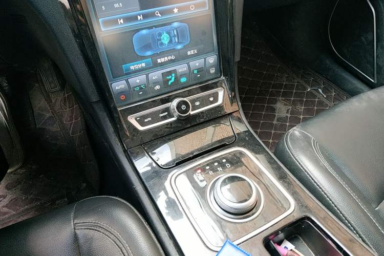 Used Zotye Z500 2019 EV Pro Luxury Model