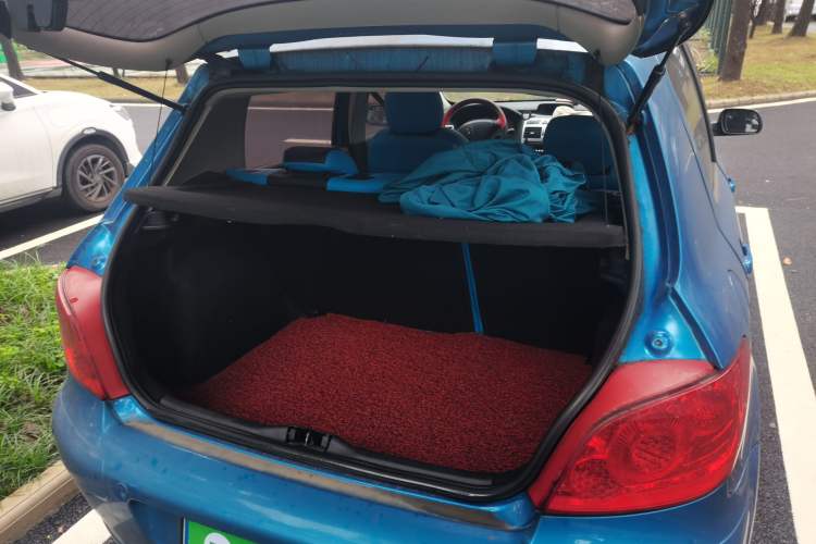 Used Peugeot 307 2012 Hatchback 1.6L Manual Comfort Edition Trunk