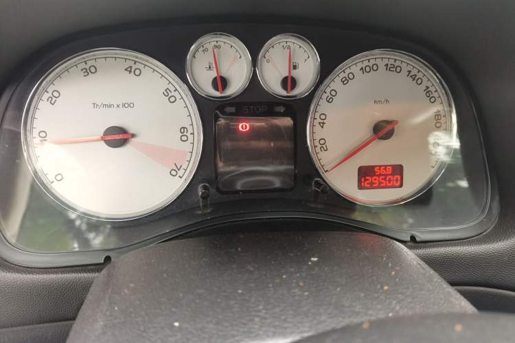 Used Peugeot 307 2012 Hatchback 1.6L Manual Comfort Edition Odometer Close Up