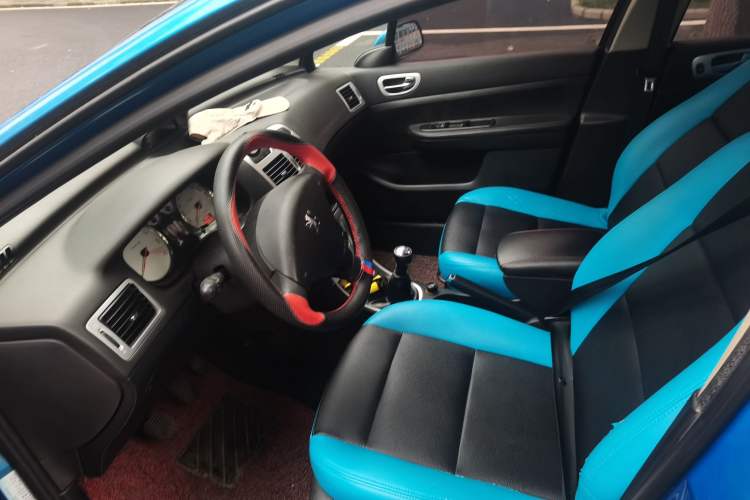 Used Peugeot 307 2012 Hatchback 1.6L Manual Comfort Edition Left Front Seat