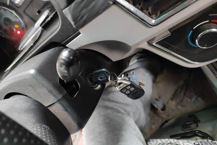 Used Jinbei New Hiace S 2021 1.5L Wealth Central Air-Conditioned Bus China VI Standard Model SWC15M Vehicle Key