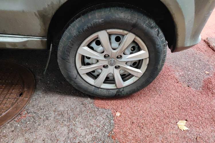 Used Jinbei New Hiace S 2021 1.5L Wealth Central Air-Conditioned Bus China VI Standard Model SWC15M Right Front Wheel Hub