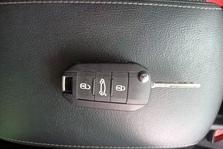 Used Peugeot 308S 2015 1.2T Automatic Jingchi Edition
