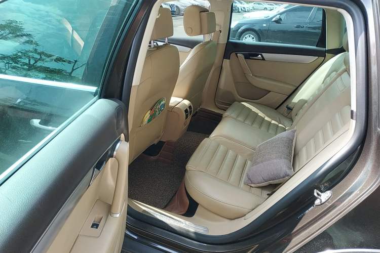 Used Volkswagen Magotan 2012 Travel Edition 2.0 TSI Four-Wheel Drive Luxury Version
