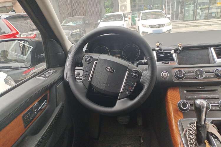 Used Land Rover Range Sport 2011 3.0 TDV6 Diesel Version
