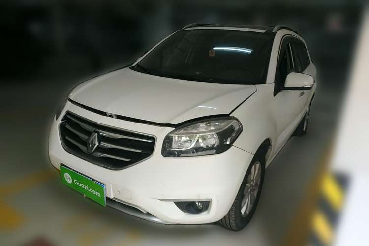 Used Renault Koleos 2013 2.5L 4x4 Comfort Edition with Navigation