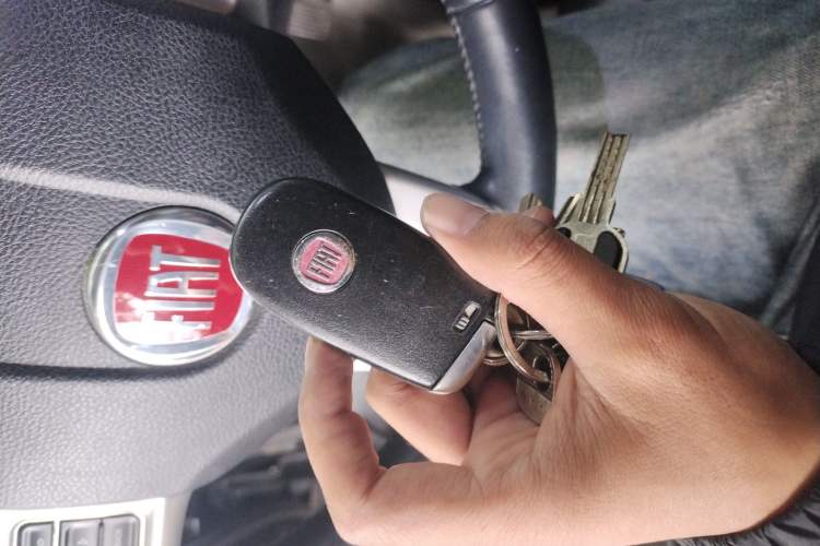 Used Fiat Freemont 2012 2.4L Luxury Edition
