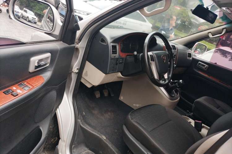 Used Jinbei Grace 2016 2.0L Classic Edition Luxury Long-Wheelbase 9-Seater