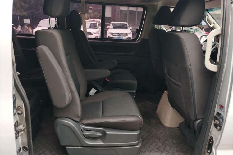 Used Jinbei Grace 2016 2.0L Classic Edition Luxury Long-Wheelbase 9-Seater