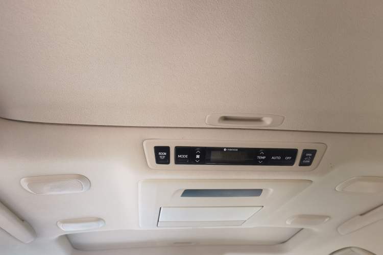 Used Toyota Alphard 2012 3.5L Luxury Edition
