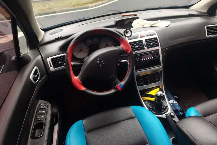 Used Peugeot 307 2012 Hatchback 1.6L Manual Comfort Edition Steering Wheel