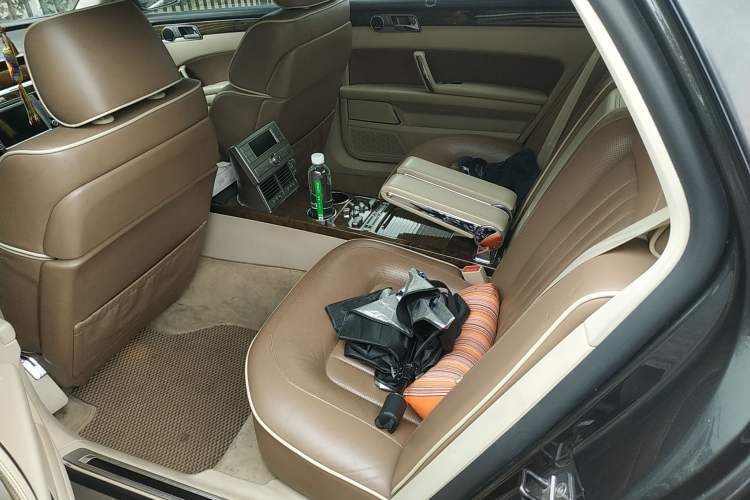 Used Volkswagen Phaeton 2011 3.6L V6 4-Seater Extended-Length Individual Edition
