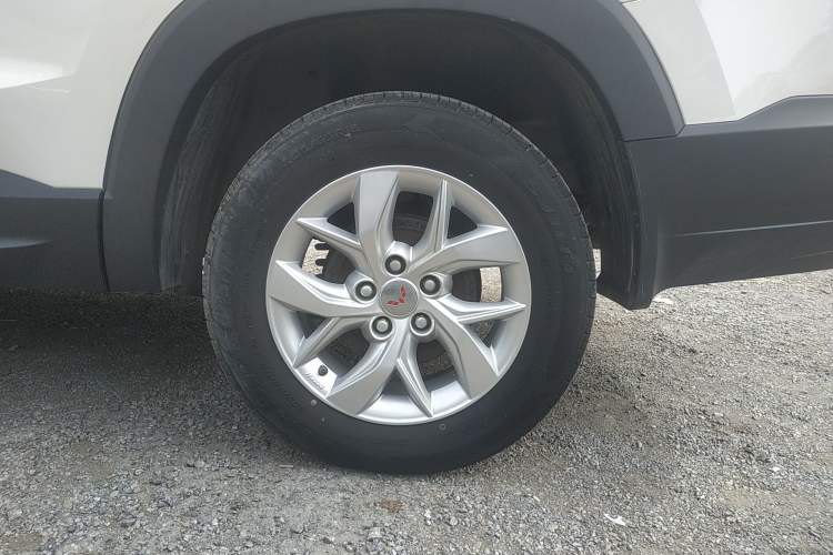 Used Wuling Hongguang S3 2019 1.5L Manual Standard Version China VI Standard
