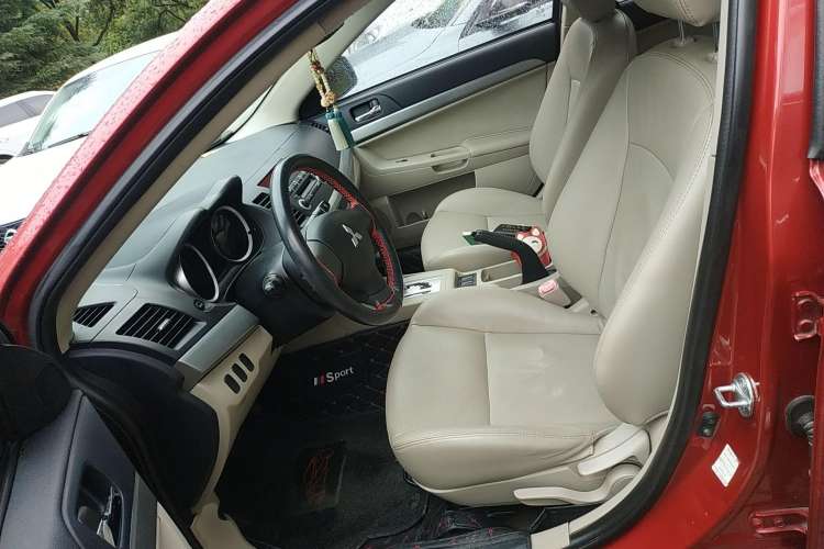 Used Mitsubishi Lancer EX 2010 Fashion Edition 1.8L CVT Comfort Trim
