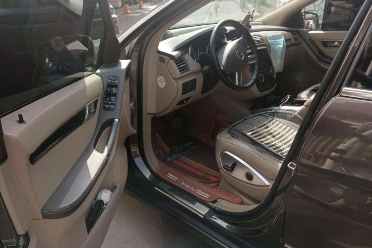 Used Mercedes-Benz R-Class 2015 R 320 4MATIC Luxury Model