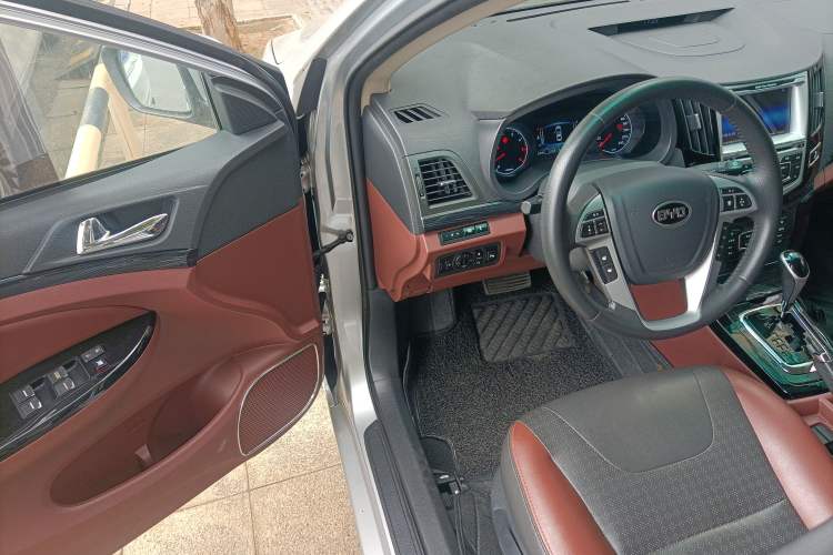 Used BYD Surui 2015 1.5L Automatic Luxury Model
