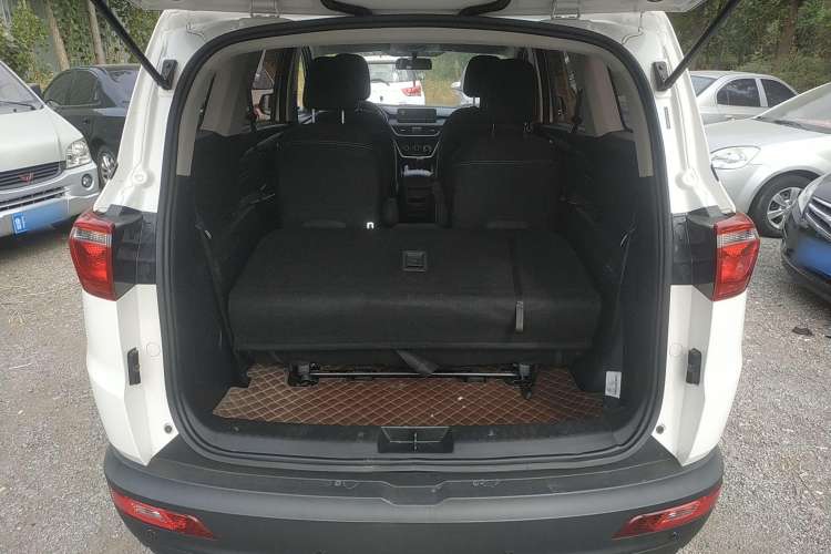 Used Wuling Hongguang S3 2019 1.5L Manual Standard Version China VI Standard
