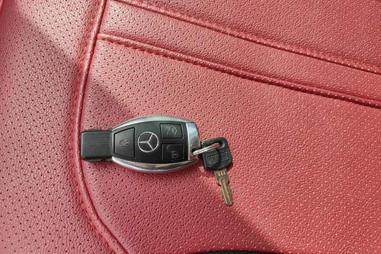 Used Mercedes-Benz GL-Class 2014 GL 400 4MATIC Dynamic Model Vehicle Key