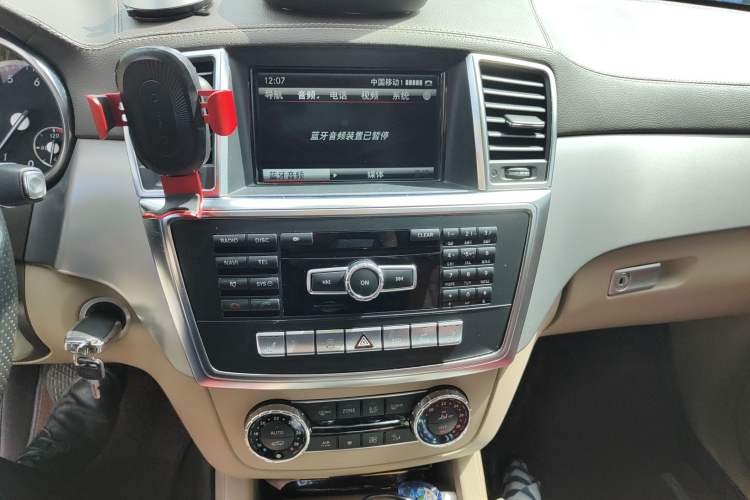 Used Mercedes-Benz GL-Class 2014 GL 400 4MATIC Dynamic Model Audio And AC Panel