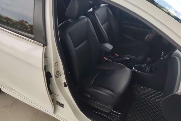 Used Suzuki Alivio 2015 1.6L Automatic Enjoyment Model
