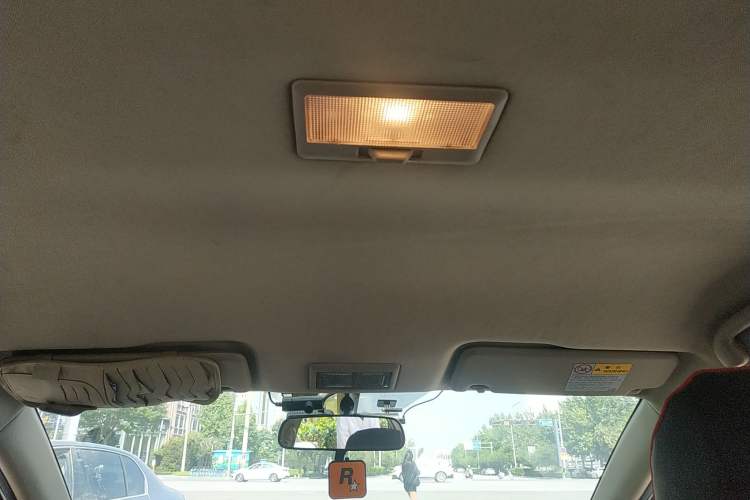 Used Suzuki Alivio 2015 1.6L Manual Comfort Model Headliner