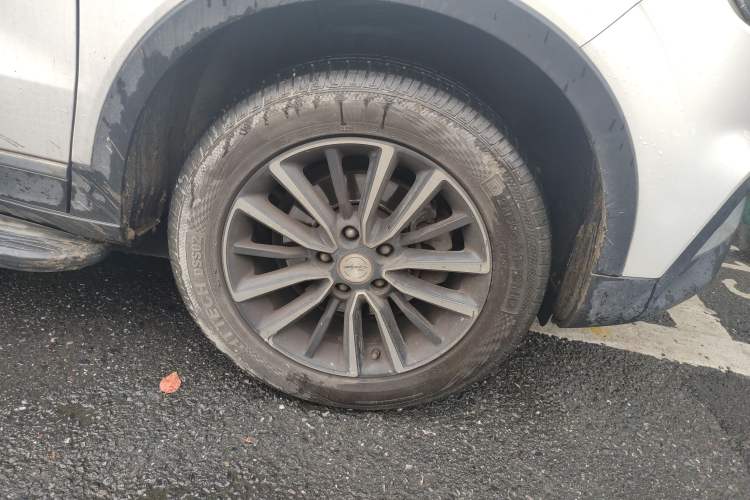 Used Zotye T500 2018 1.5T Manual Luxury Model Right Front Wheel Hub