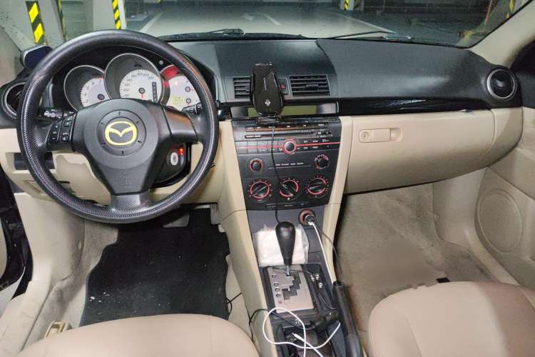 Used Mazda 3 2010 1.6L Automatic Classic Stylish Version
