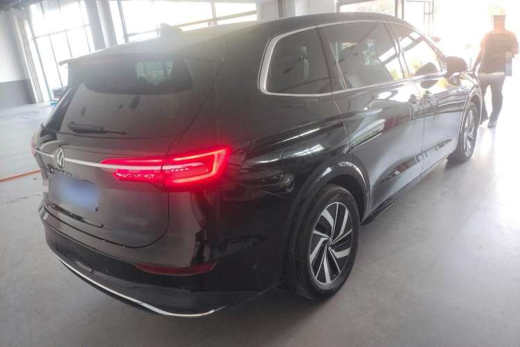 Used Volkswagen Viloran 2022 330TSI Luxury Edition