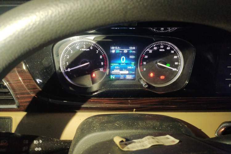 Used Kuayue  2021 Luxury 6-Seater Passenger Bus with Huichuan System